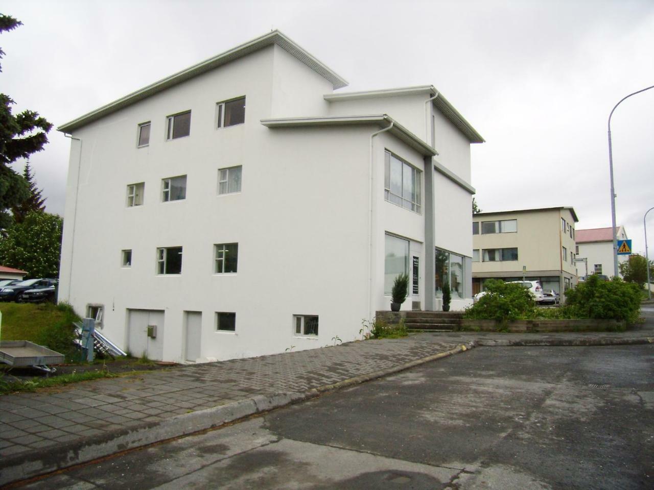Spirit North Guesthouse Husavik Exterior photo